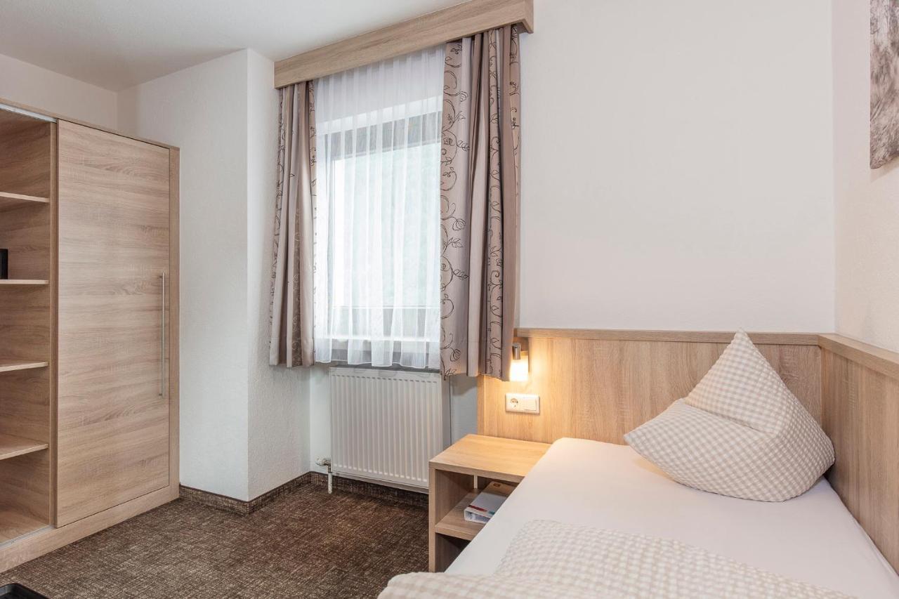 Gaestehaus Emil Ζόλντεν Εξωτερικό φωτογραφία