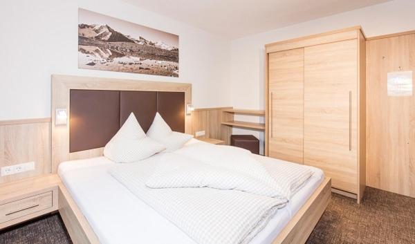Gaestehaus Emil Ζόλντεν Εξωτερικό φωτογραφία